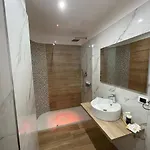 Apartment Jacuzzi - Elegant Retreat In Conca D'oro *