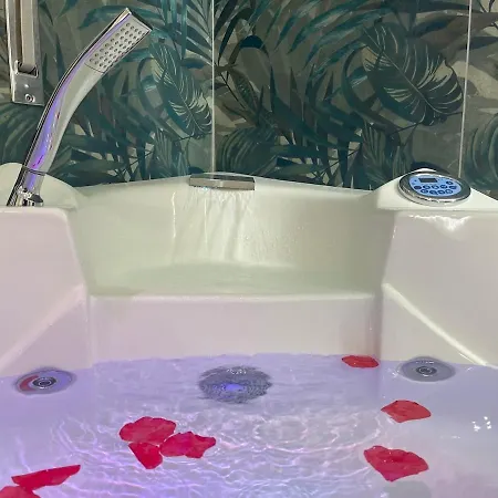 Jacuzzi - Elegant Retreat In Conca D'oro *